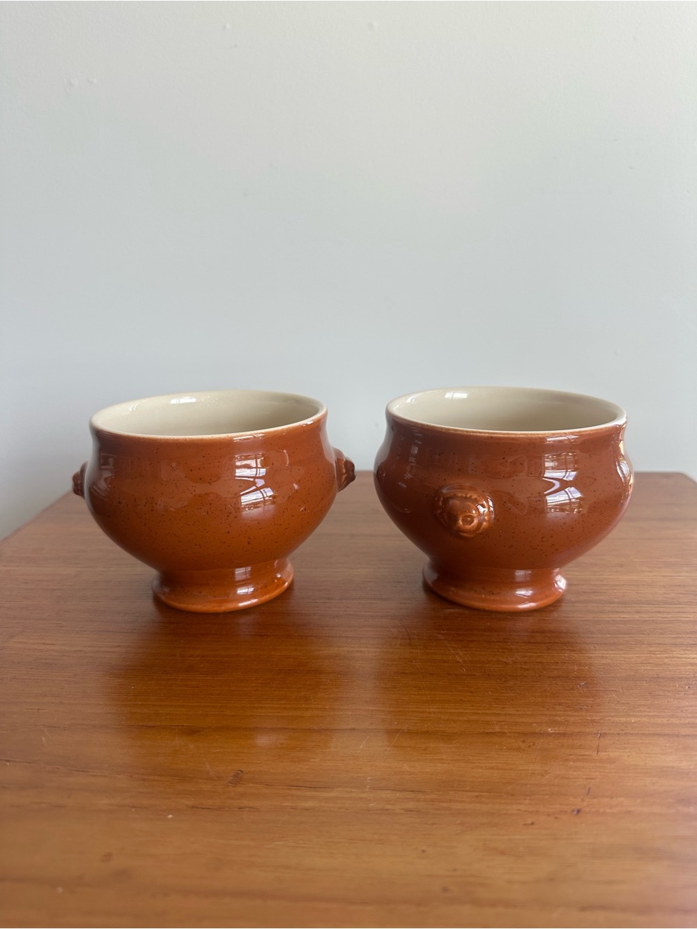 EMILE HENRY | VINTAGE TETE DE LION BOWLS | SET OF 2 BROWN | OVEN SAFE | EUC